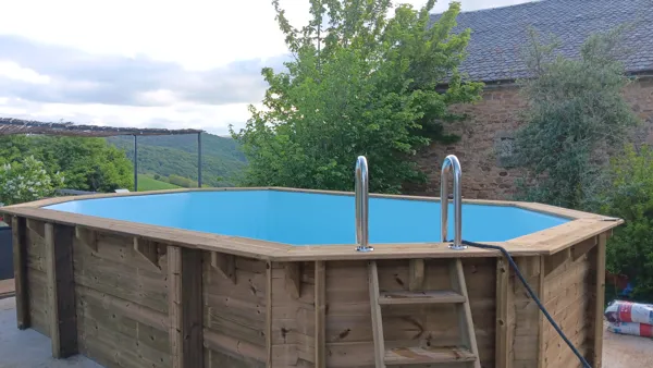 piscine en bois espace commun