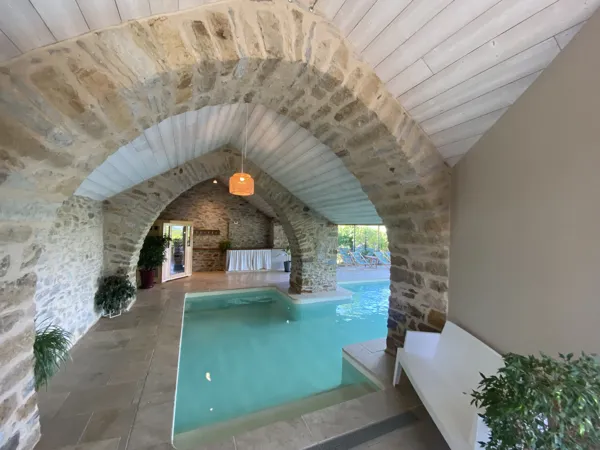 piscine intérieure chauffée, MP