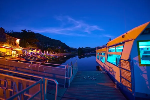 Le Héron des Raspes - Bâteau de promenade (groupes), OFFICE TOURISME DU PAYS DE LA MUSE ET RASPES DU TARN