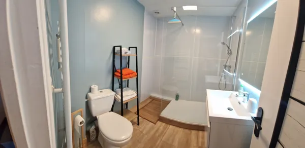 L'Oustal - SDB Douche à l'italienne / WC