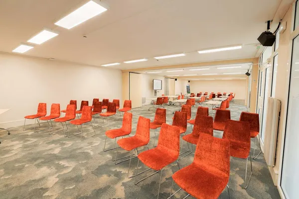 Château de Fontanges (hôtel groupes), château de Fontanges