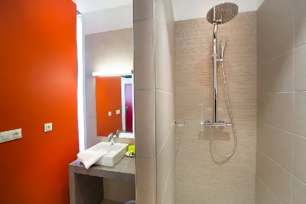 HOTEL LES FLEURINES (groupes), OFFICE DE TOURISME REGIONAL DE VILLEFRANCHE DE ROUERGUE