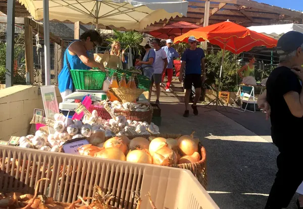 Marché alimentaire de producteurs 