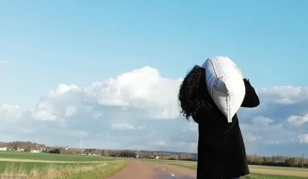 Derrière le Hublot à Asprières, spectacle Nenna