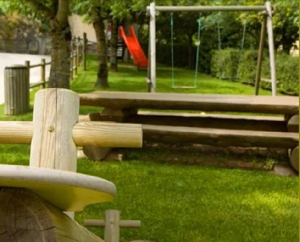 HOTEL AUX BERGES DE PARELOUP (groupes), OFFICE DE TOURISME DE PARELOUP LEVEZOU