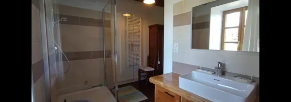 Salle d'eau niveau 1, propriétaire