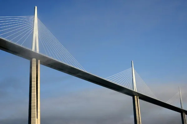 Viaduc de Millau, © P. Thébault / CRT Occitanie