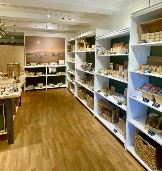 intérieur de la boutique pure Aubrac, 