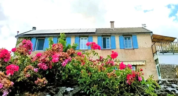 Vue de l'ancienne école