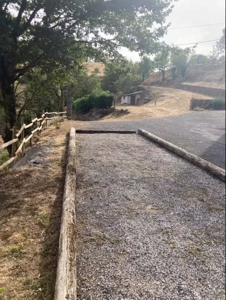 Terrain de pétanque, Rieu F