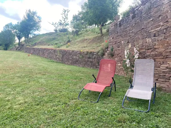 Espace détente dans le jardin, Rieu F