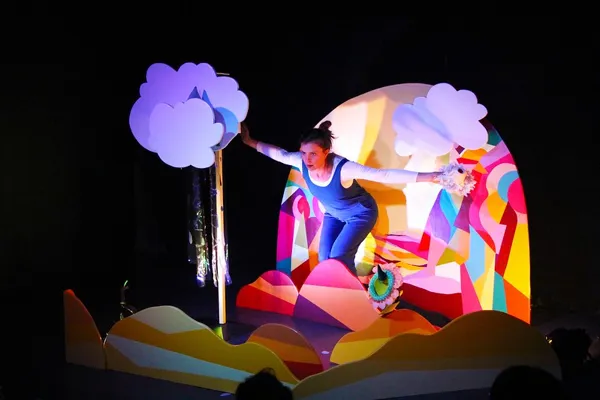 Les tout-petits au spectacle : Faut pas pousser !