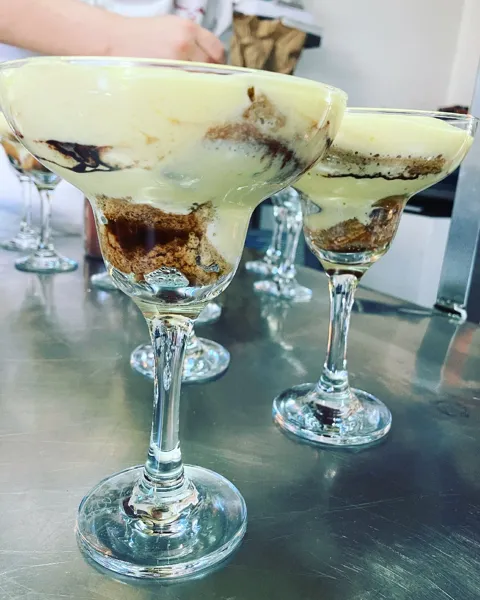 Le Faubourg, Le Faubourg