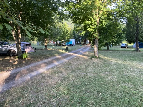 Camping des deux Séquoias