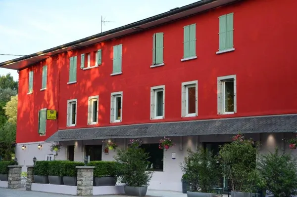 HOTEL AUX BERGES DE L'AVEYRON, 