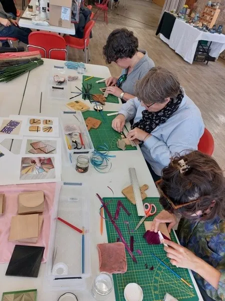 Atelier marqueterie à St-Cyprien