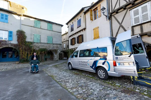 Visite d'un des plus beaux villages de France (Sauveterre de Rouergue), Fabien Marcorelles