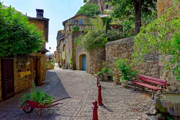 Ruelle de Peyre, un des plus beaux villages de France à seulement 5min de Creissels