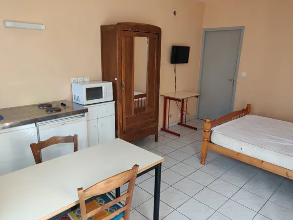 Studio au Cénacle, GENiESE