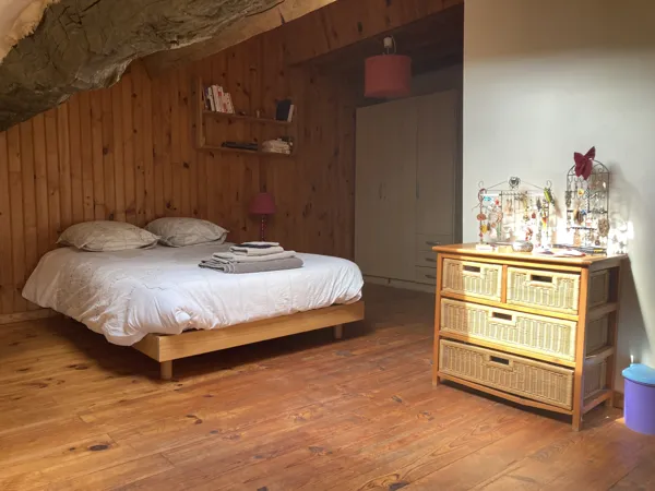 1 chambre lit double, A. Chaloine