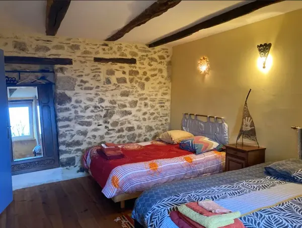 Chambre 1 lit 160 et 1 lit 140, A. Chaloine