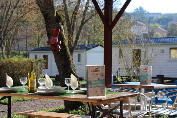 Terrasse du snack, Camping Vert Lavande