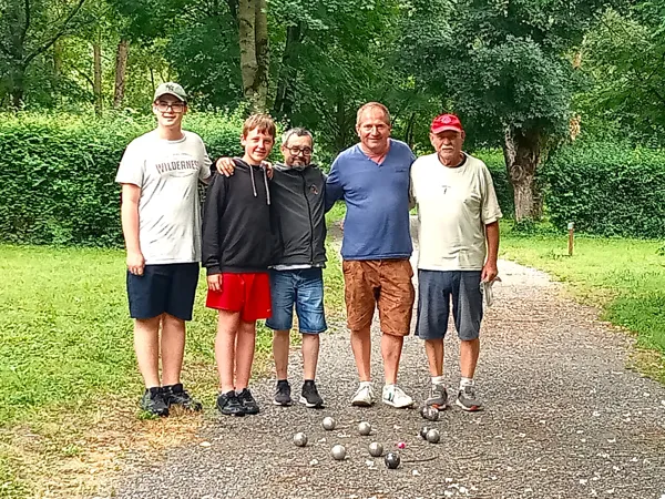 Petanque et Camping cela va de soi..., 