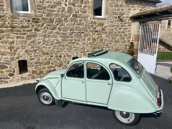 Miss 2cv prête au départ !, MP