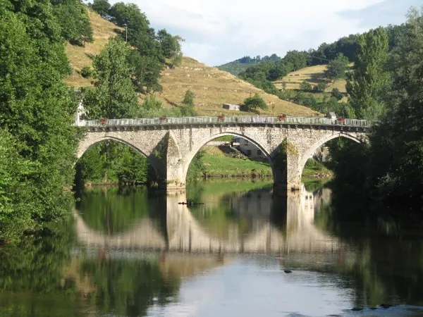 Pont Notre Dame sur le Lot, 