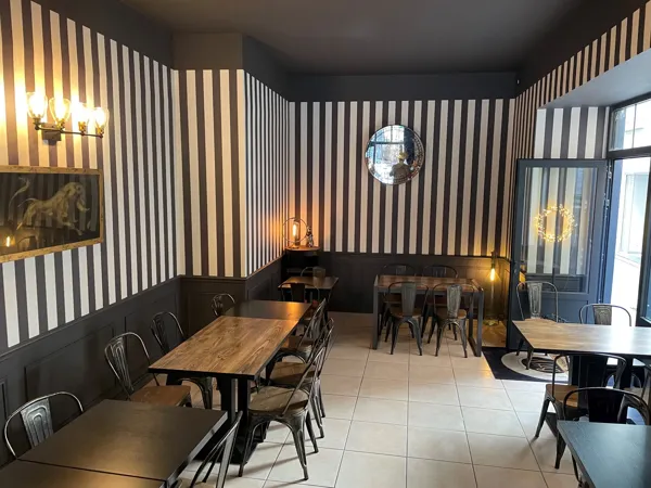 BHV & sa seconde salle redécorée ..., 