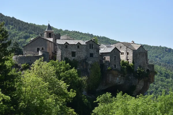 La face Est de Cantobre surplombe la vallée du Trévezel, Caroline Wittwer