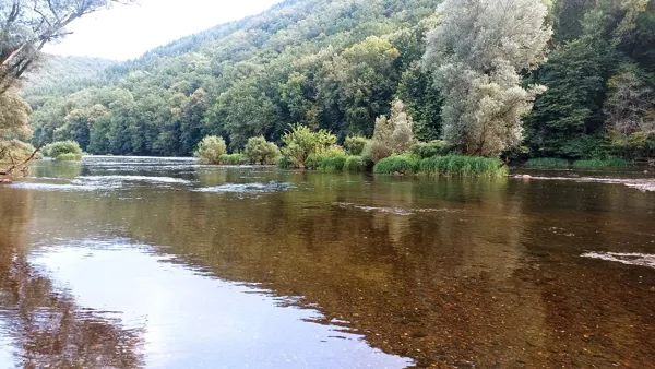 La rivière Lot ou Olt en Occitan un havre de paix, Chez Jaja