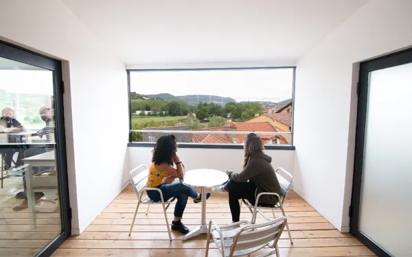 En terrasse avec vue panoramique, Ping Pong Cowork