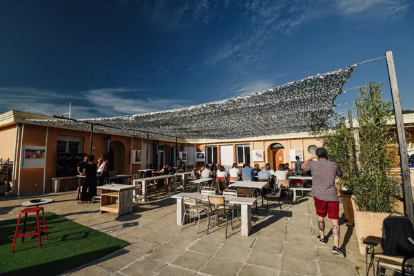 Ping Pong le toit (terrasse), Ping Pong le toit