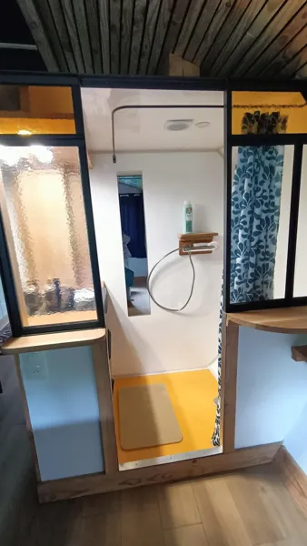 Tiny House Chez Manou - Salle de bain, Hélène Cost