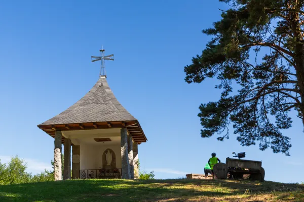 Panorama sur la vallée du Lot depuis Notre Dame des Hauteurs à Golinhac