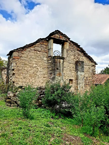 Hameau médiéval de Saint-Caprazy, ROQUEFORT TOURISME