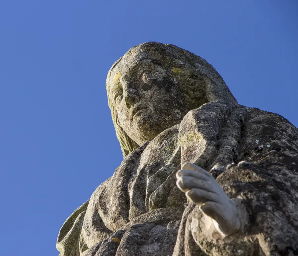 La Vierge de Vermus regarde Espalion et Saint-Côme d'Olt