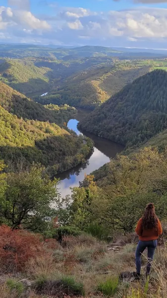 Panorama sur les gorges du Lot depuis Fombillou au Nayrac