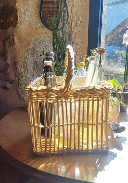 Panier à bouteilles pratique pour servir les boissons dans le salon de jardin, 