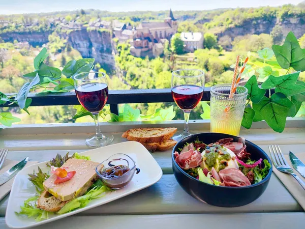 Au Balcon du Gourg