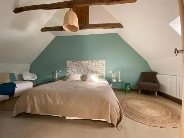 CHAMBRE 2 IEME ETAGE LIT 180 + LIT 90