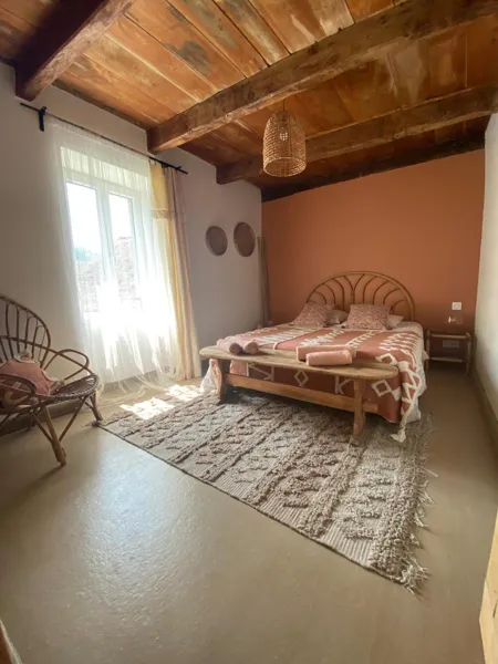 CHAMBRE 1 ER ETAGE LIT 160