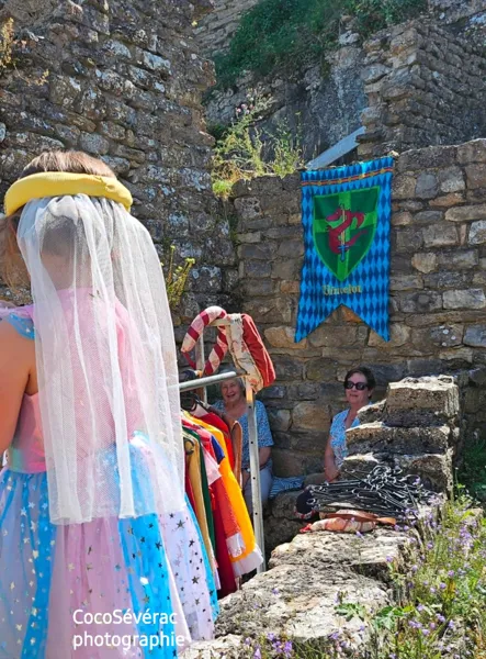 Animations enfants roi du château - Château de Peyrelade