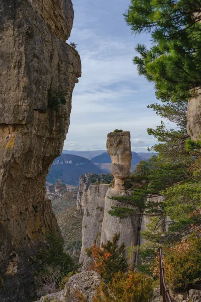 Les Vases, corniches du Causse Méjean