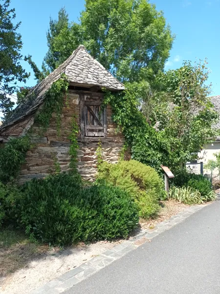 Circuit de découverte au Fel : un village, un vignoble