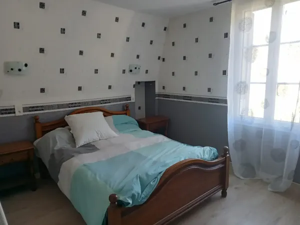 Chambre 12m² lit 140