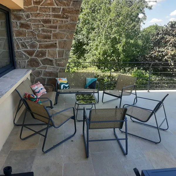 Coin salon extérieur en terrasse