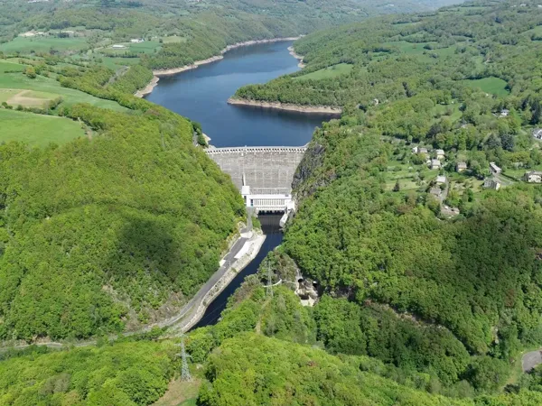 Visite de l'usine Hydroélectrique de Sarrans (copie)