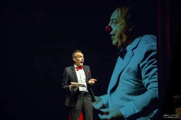 Spectacle : Il a la côte DEVOS !